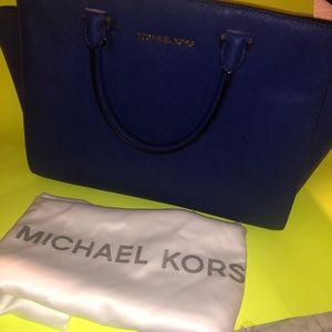 Micheal Kors Selma bag